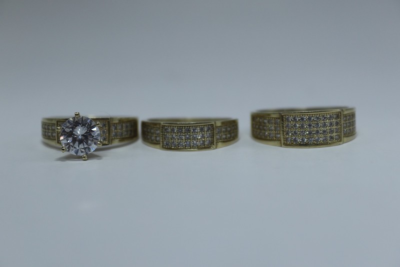 10K Yellow Gold, Cubic Zirconia, His/Her Wedding Set, 9.1 Grams TWT, SZ 9 & 7.5