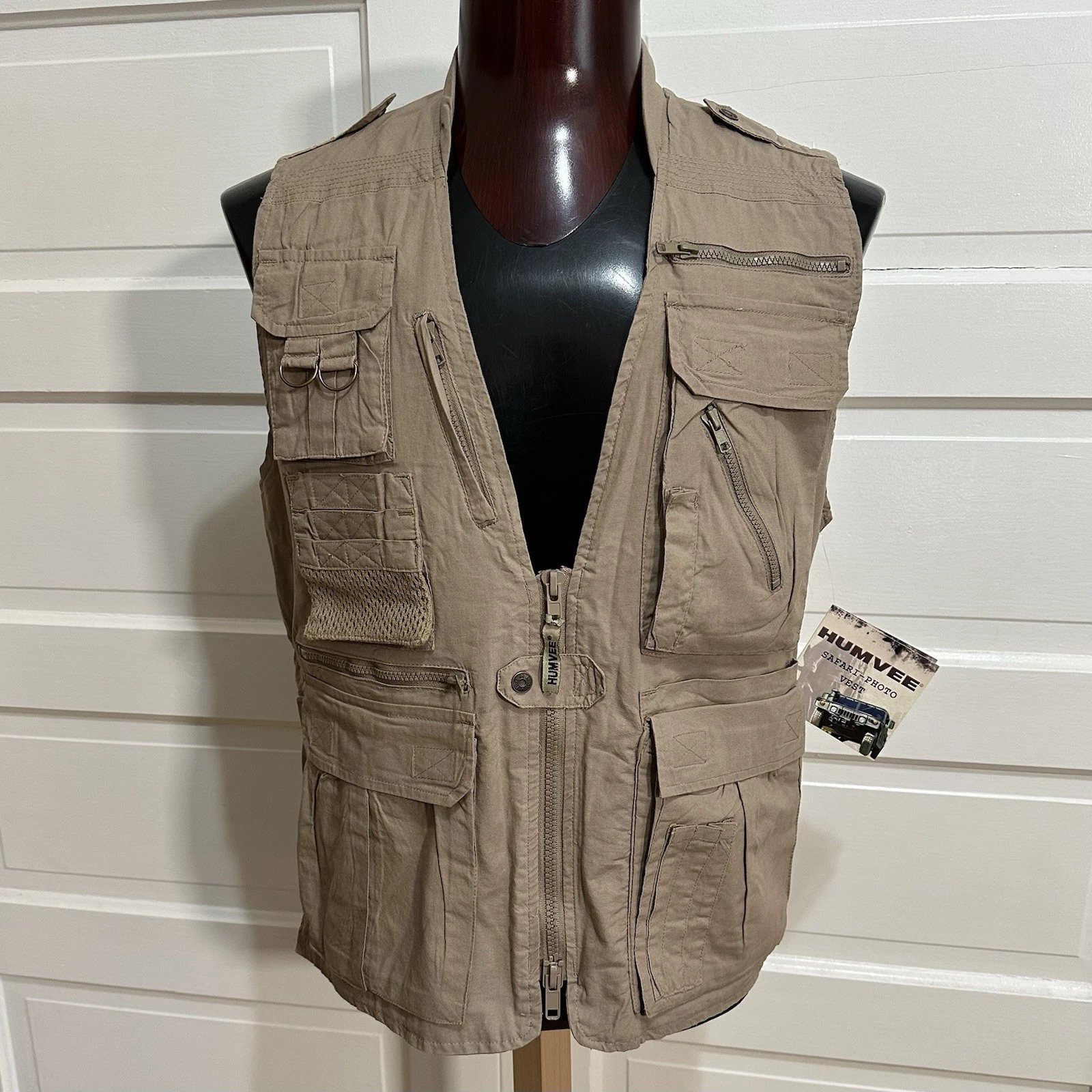 NEW HUMVEE Safari-Photo Vest Size M Cargo Fishing Camping Hunting $89.99
Opens in a new window or ta