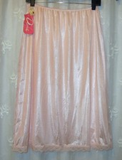 NWT VTG LARGE DEENA PINK LACE TRIM SILKY SATIN OLD HOLLYWOOD HALF SLIP