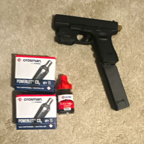 GLOCK CO2 .177 BB Semi-Auto Air Pistol w/ Laser, Magazine & Case