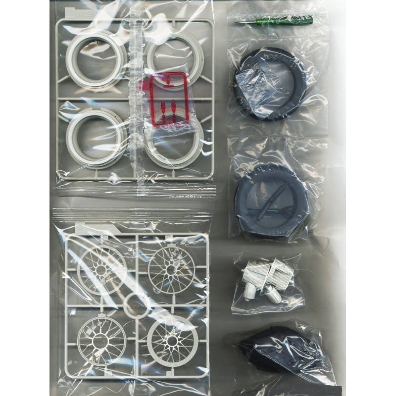 Foto 15 di 23