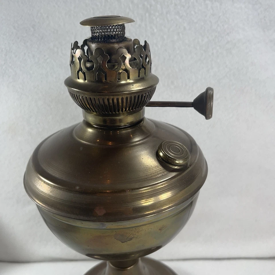 Antiga lâmpada a óleo de querosene de latão russo Otto Muller 1880 ~ lâmpada espirril ~ trevos - Imagem 2 de 4