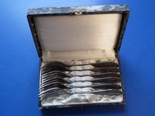 alter Besteckkasten 6 Stück Kuchengabeln im Kasten Silber 90/18 Beschreibung les