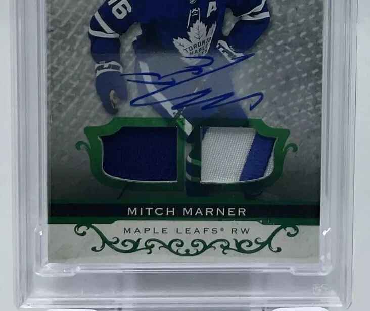 Mitch Marner Auto PSA 8/10 - 2021 UD Artifacts Emerald /15 w/ Relic - Knights - Image 3 of 4