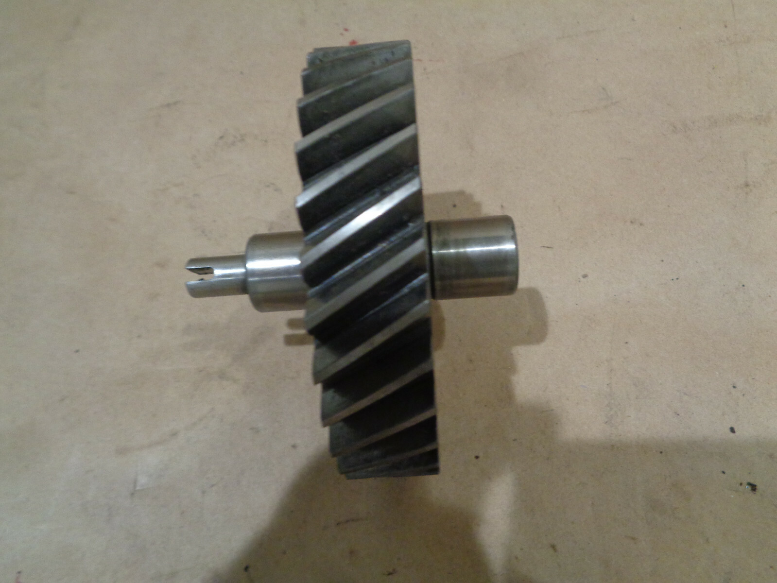 Ferrari 430 - Gearbox Idle Gear For Reverse    P/N 199737
