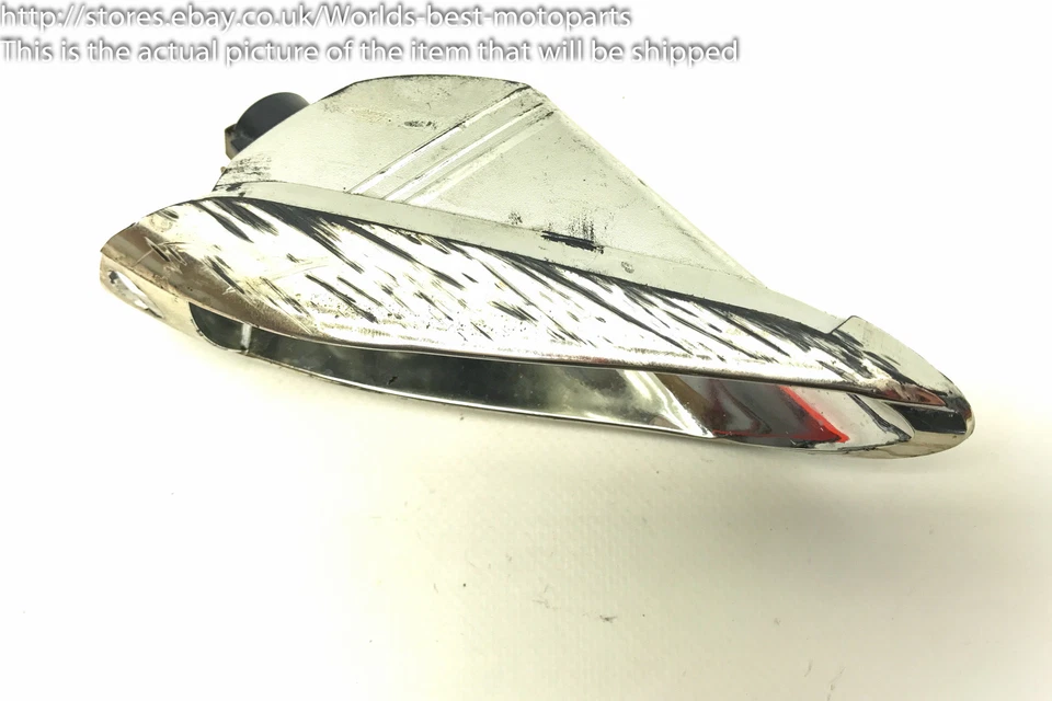 Aprilia RSV1000 R (3) 04' Left LH Turn Signal Reflector - Изображение 2 из 3