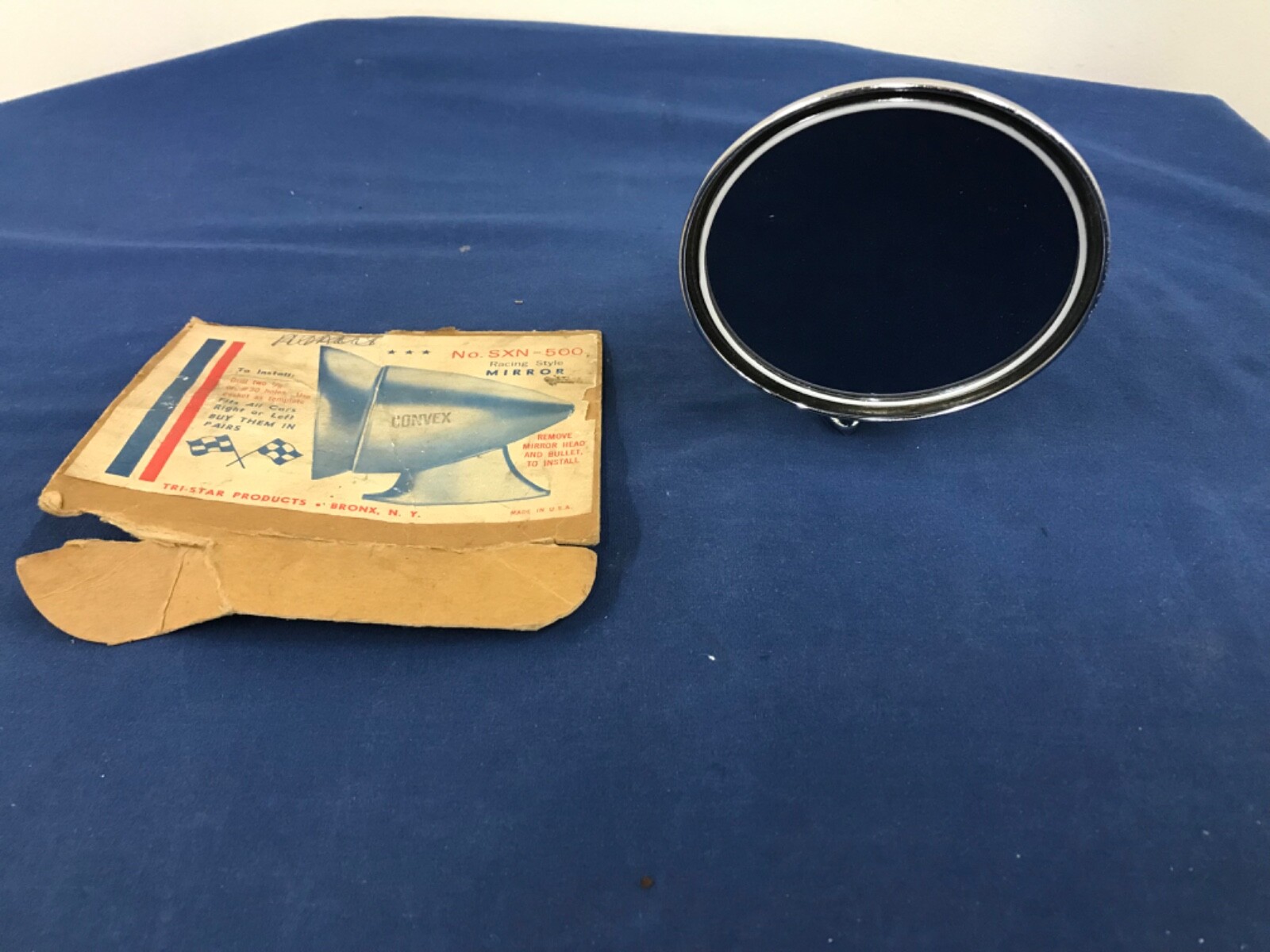 1960s Ferrari convex mirror 250,275,330 with mirror glass