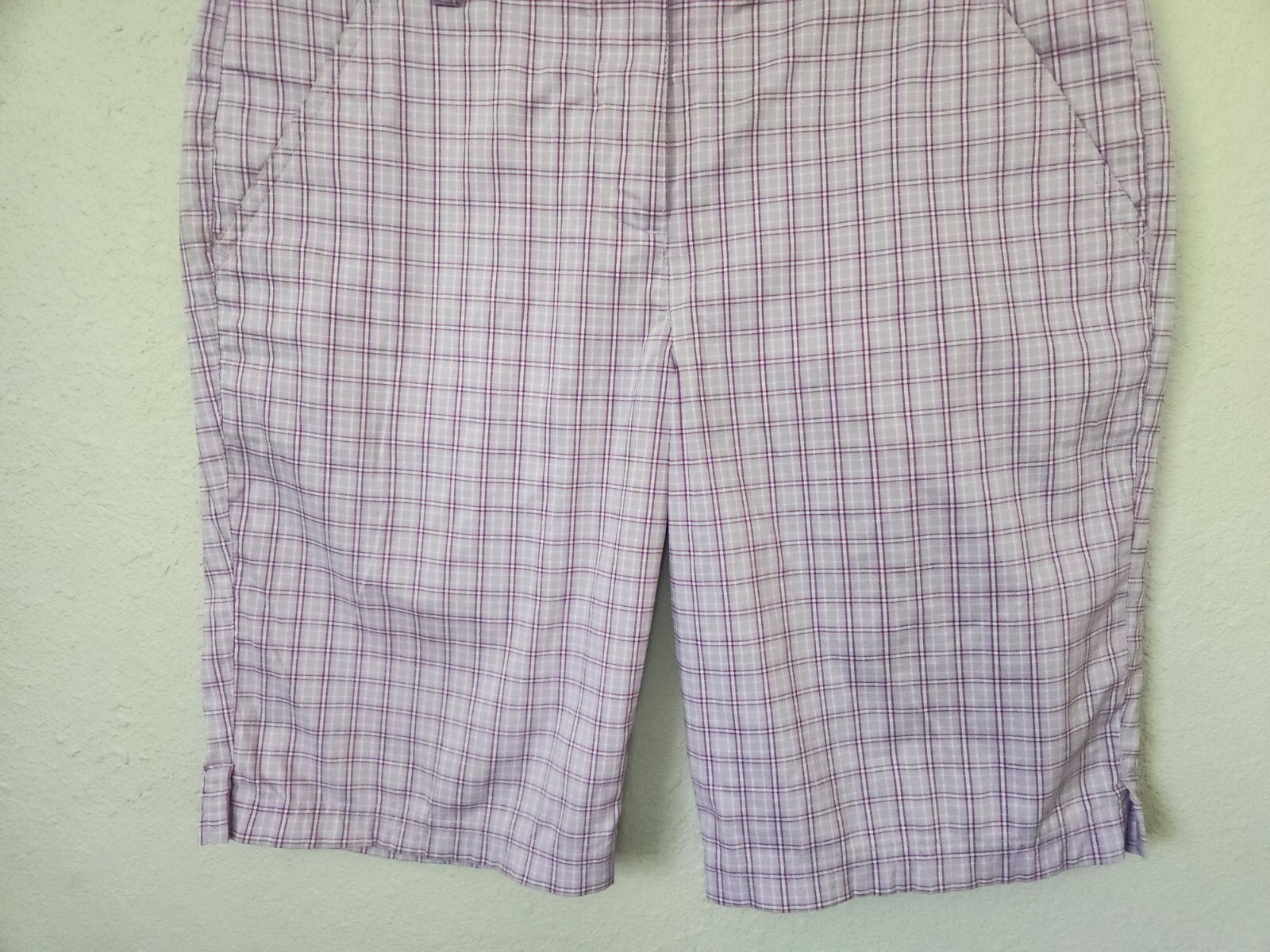 Puma Shorts Purple Check Pattern Bermuda Womens Size 4 thumbnail 3