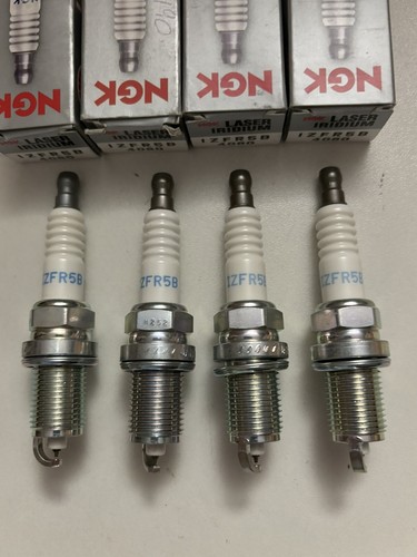 NGK IZFR5B ( 4080 ) X4 IRIDIUM SPARKPLUGS - Picture 2 of 2