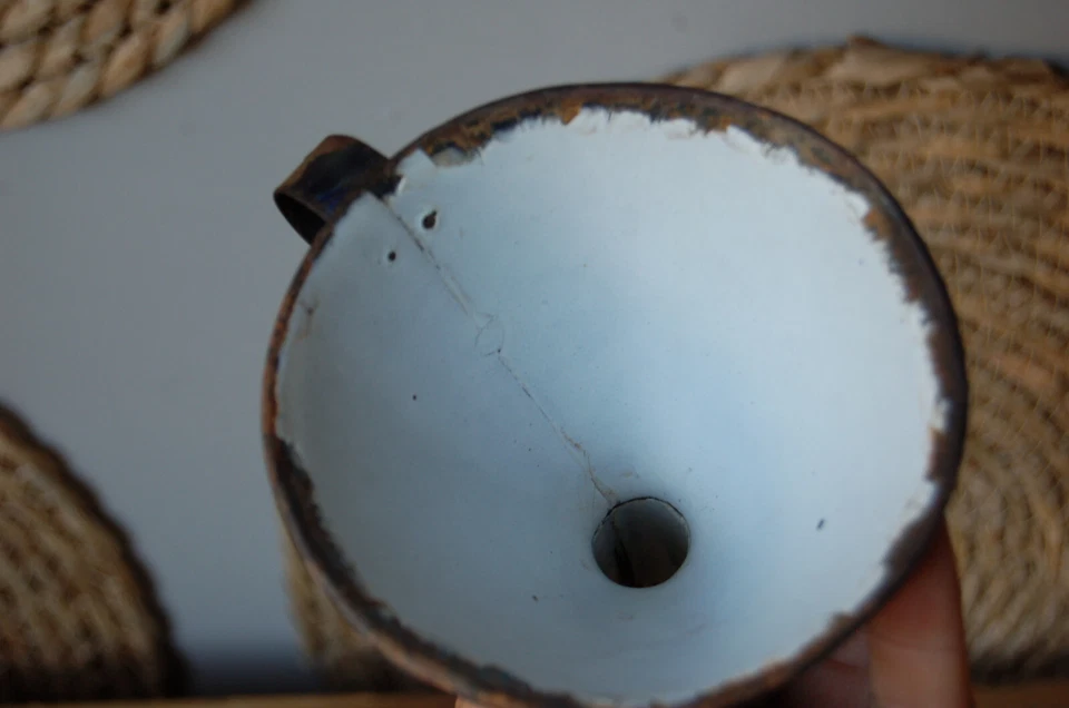 Ancien entonnoir en tole bleu 10.7 cm , déco garage, cuisine , collection - Photo 3/3