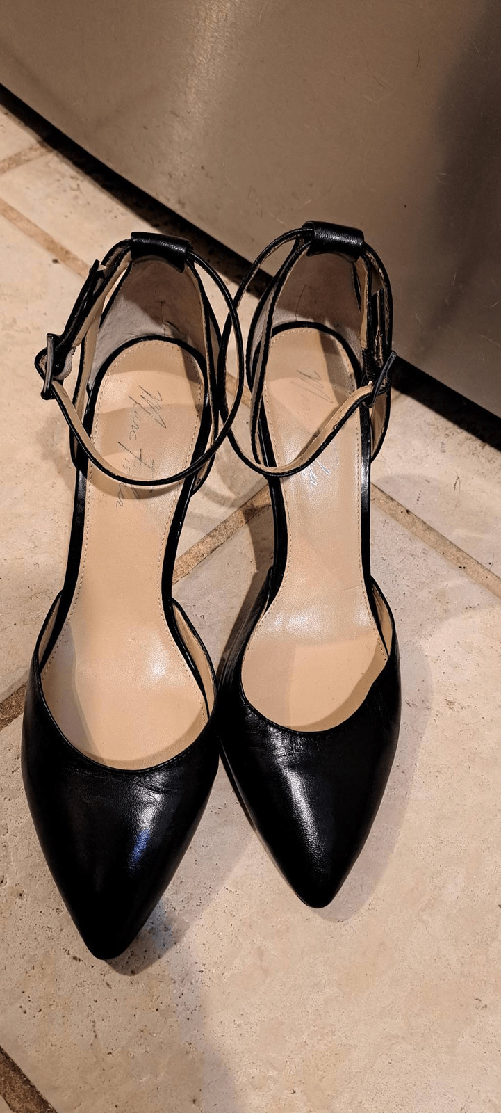Marc Fisher Black Leather Heels Size 9 - image 3