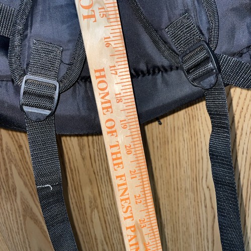 Vintage Eastsport Hiking Backpack Black Utility 9 Pockets Adult Back To School - Picture 15 of 16