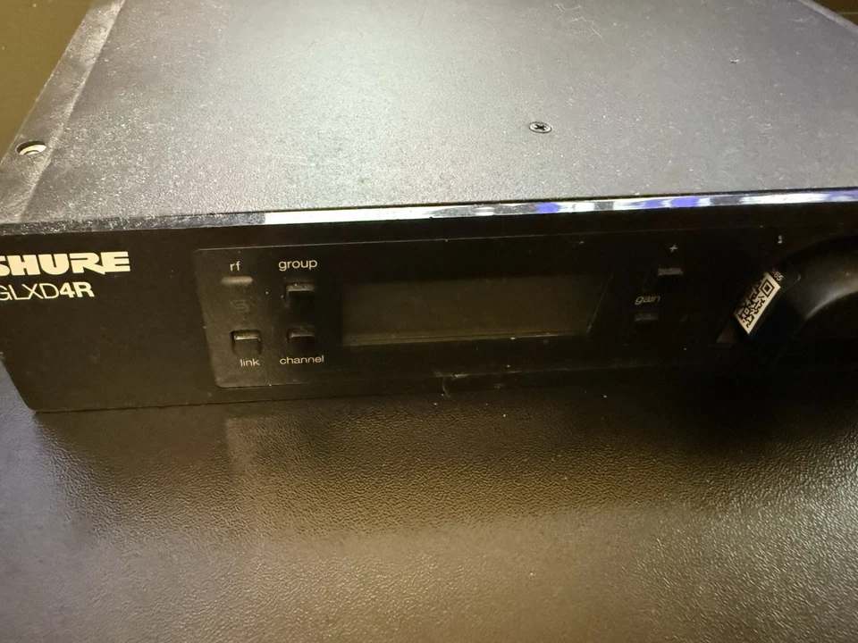 Shure GLXD4R Single Channel Digital Wireless Receiver and Body Pack - Black - Image 2 of 3