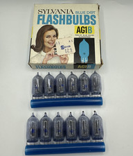 Vintage Box Sylvania Blue Dot AG1B Flashbulbs 12 Bulbs