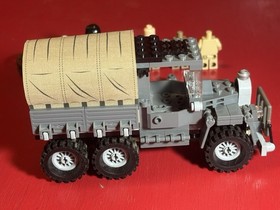 Lego Indiana Jones Minifigure, Parts & Vehicle Lot: From Sets 7622, 7195, 77012.