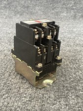 Allen-Bradley 700-N800A1 Ser C  10A 8-Pole 110/120V AC Industrial Relay Used