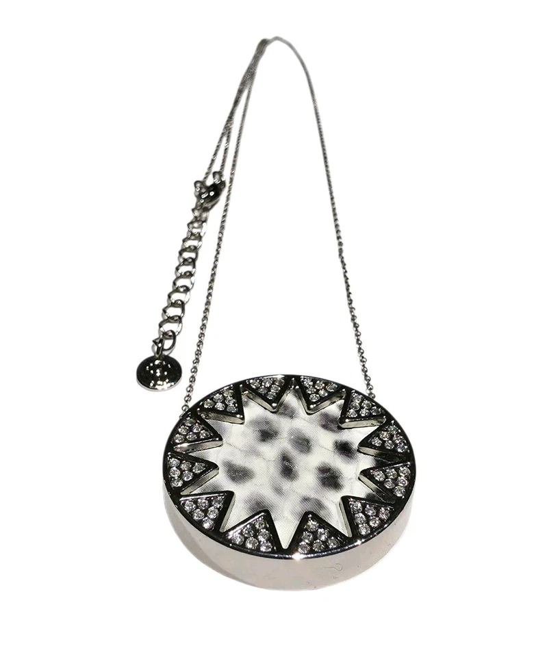 House of Harlow 1960 Sunburst 吊坠项链银色锤形圆盘水晶 — 第 4/4 张图片