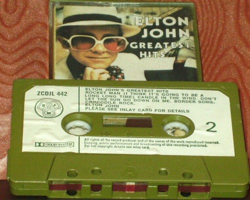 Elton John Greatest Hits CASSETTE ALBUM ROCK POP Green Cassette ZCDJL 442 - Picture 5 of 11
