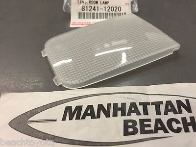 Hihaha No.8124120060 Lente De Luz Interior De Techo Para Coche Para Toyota 4Runner Pickup 1984-1995 Para Toyota Camry 1983-1991 / Interior/Plástico Duradero / 1 Unidad