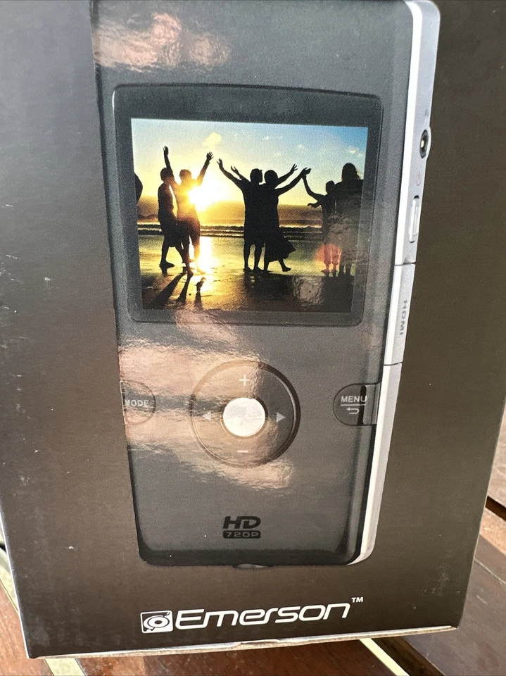 Emerson HD 720P - EVC1700BK 4x Zoom Digital Video Camera Recorder New Opened Box - Image 3 of 4