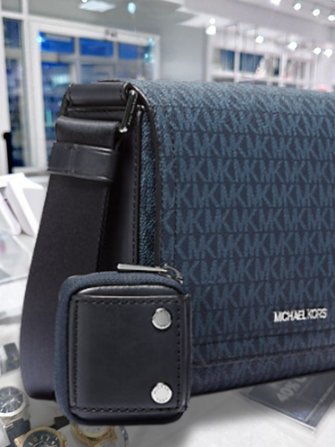 Michael Kors Cooper Herren Mini MK Signature Logo Crossbody Bag mit Etui Handtasche - Bild 27 von 37