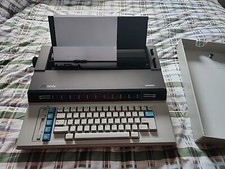 VTG TA Royal Portable Typewriter With Case Model Beta 8000 thumbnail