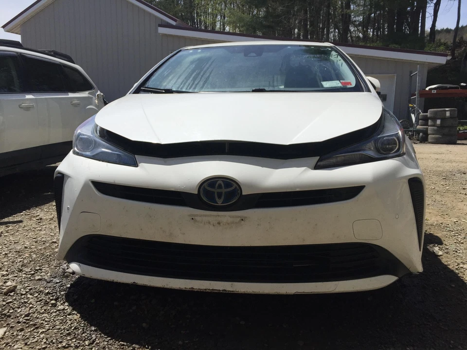 19 TOYOTA PRIUS Front Bumper Reinforcement Bar - Image 3 of 4