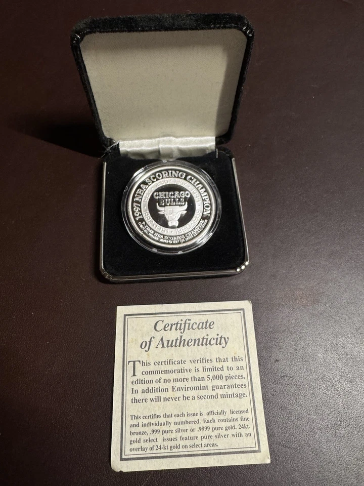 Moneda de plata coloreada campeón anotador Michael Jordan Chicago Bulls 1997 UD Foto 4 de 4