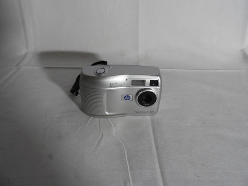 HP Photosmart 320 2.1MP Digital Camera — Tested & Working - Picture 1 of 5