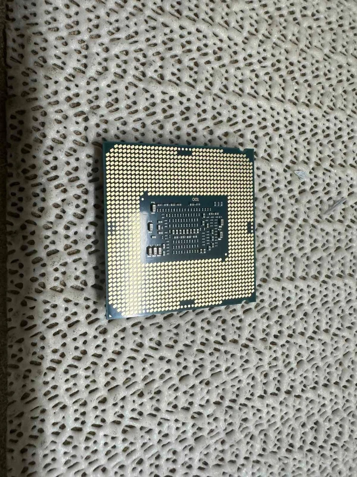 Intel Core i7-7700K - 4.2GHz CPU Processor + CPU cooler - Image 3 of 3
