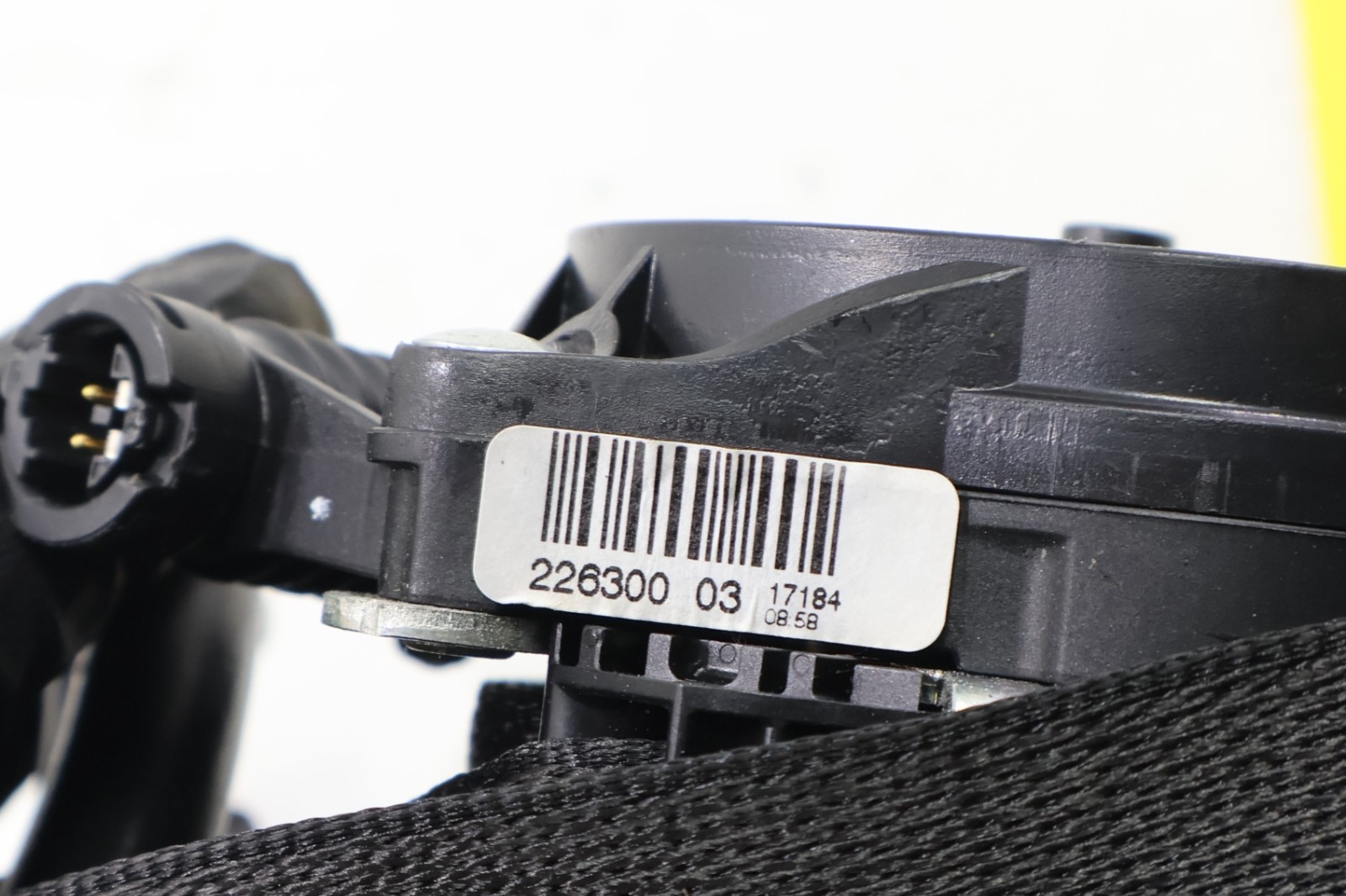 2014 - 2020 BMW i8 I12 COUPE LEFT DRIVER SIDE SEAT BELT SEATBELT RETRACTOR OEM