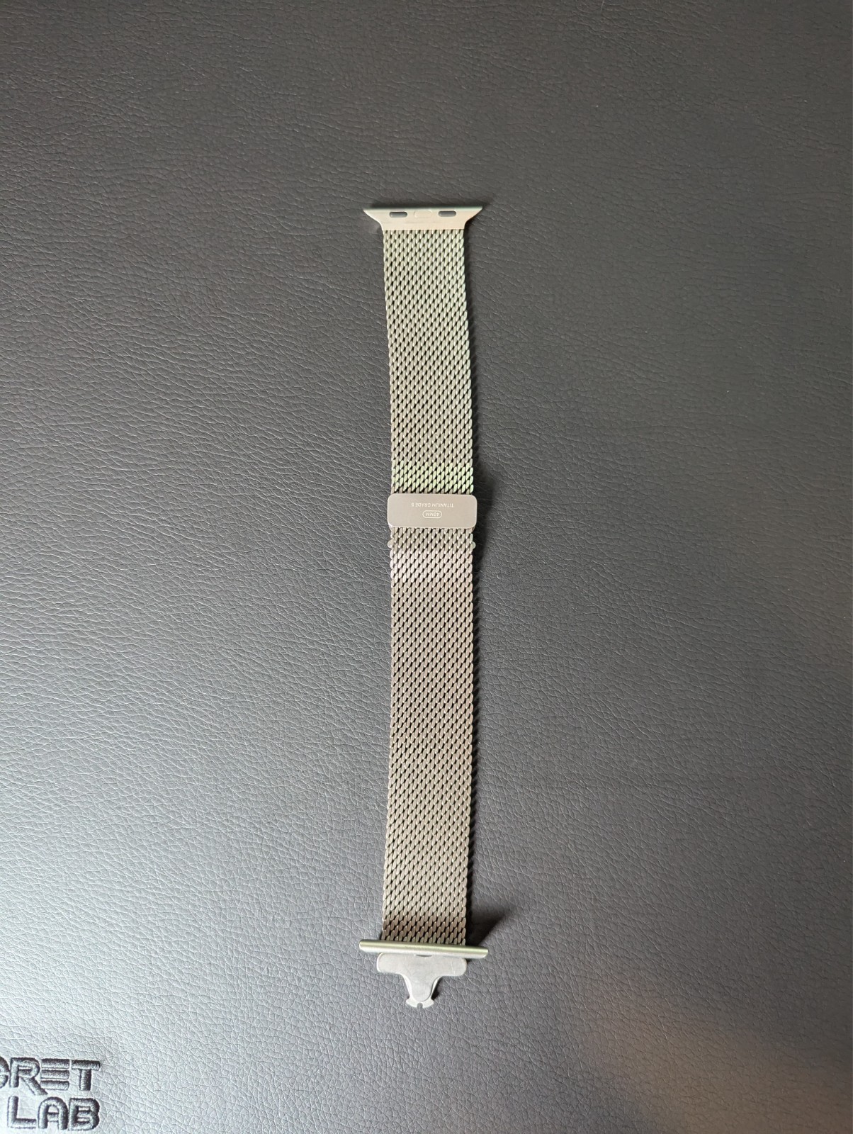 - OEM - Ultra Medium Milanese Watch Titanium Loop Natural Apple 49mm Apple - vintagewatches.pk