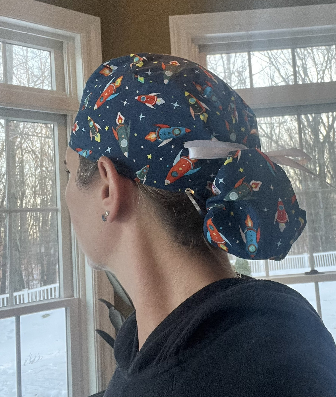 Cappello o berretto ROCKET navi space pony coda di cavallo scrub chirurgia chirurgica donna