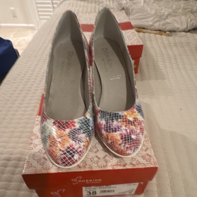 Dorking by Fluchos Multicolor Leather Slip-On Pumps Round Toe US 7.5