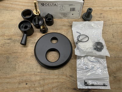 #ad Delta T27833 BL Kayra 17 Series Pressure Balanced Valve Trim Matte Black *READ* $209.99