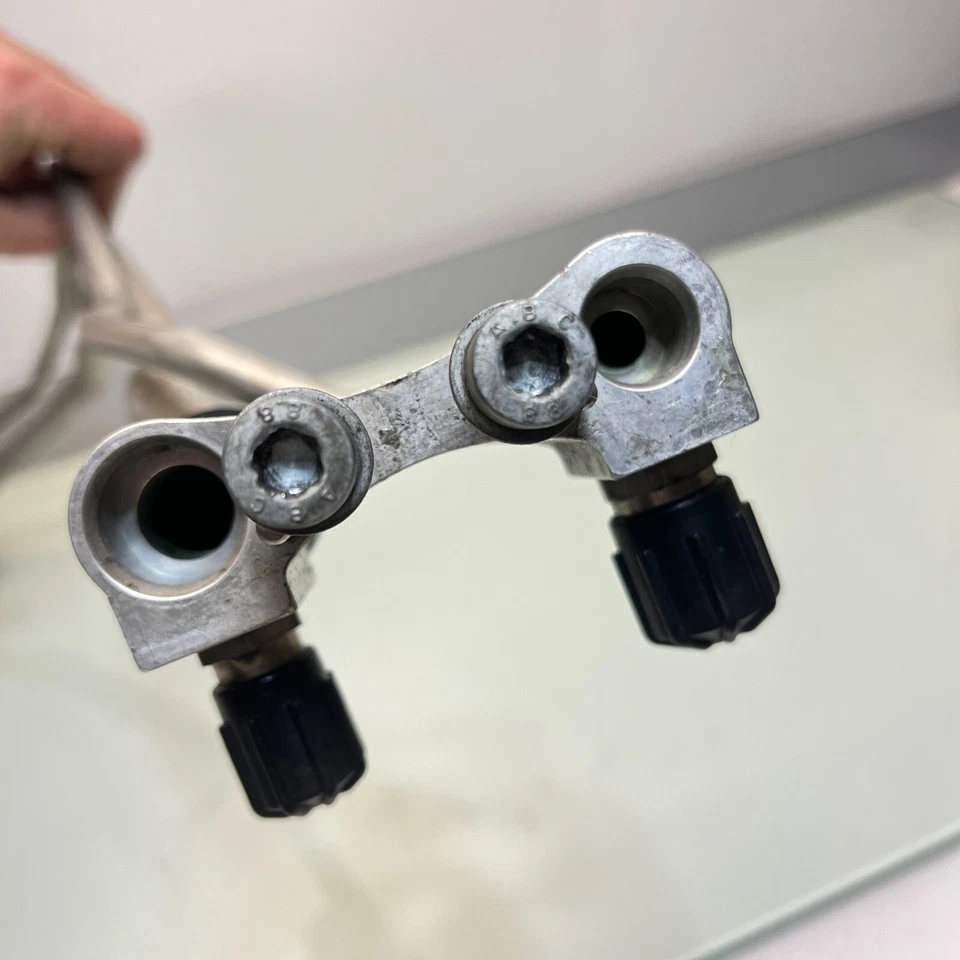 Manguera de tubo de aire acondicionado BMW X5 X6 E70 E71 2007-2013 9187635 Foto 4 de 4