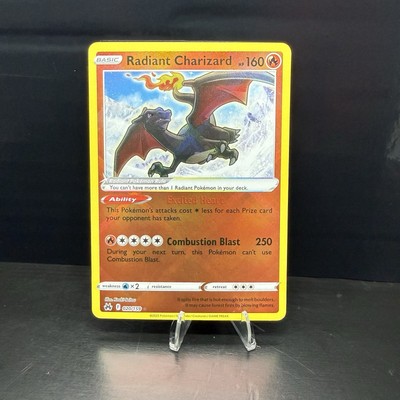 Radiant Charizard 020/159 Holo Crown Zenith Pokémon Card Near Mint