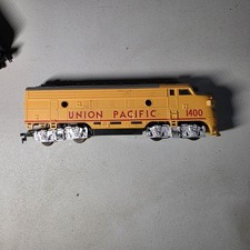 Model Railroad HO Train Partial Set Untested