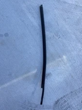 2008 TOYOTA TUNDRA FRONT DOOR WINDOW EXTERIOR BELT WEATHERSTRIP LEFT SIDE OEM