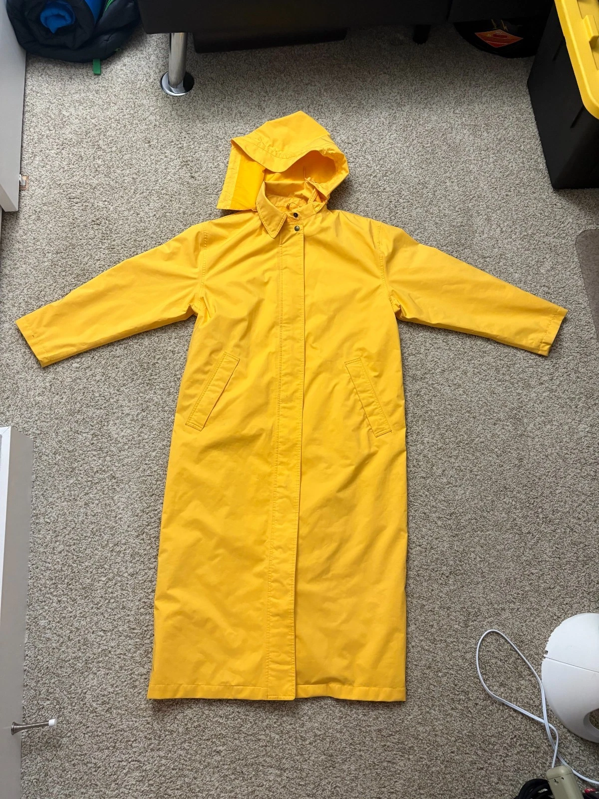 Vintage 1990s Yellow Eddie Bauer GORE TEX Rain Jacket/Trench Coat
Opens in a new window or tab