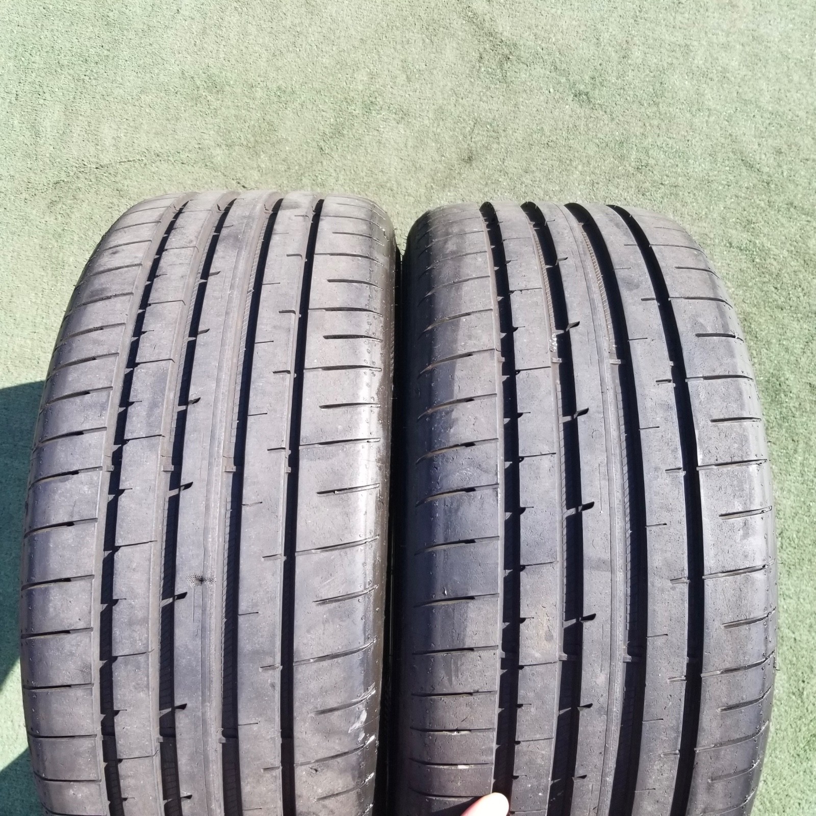 245/35R20 Goodyear Eagle F1 SuperSport Tires 245/35ZR20 95Y Lotus LTS 95% Tread