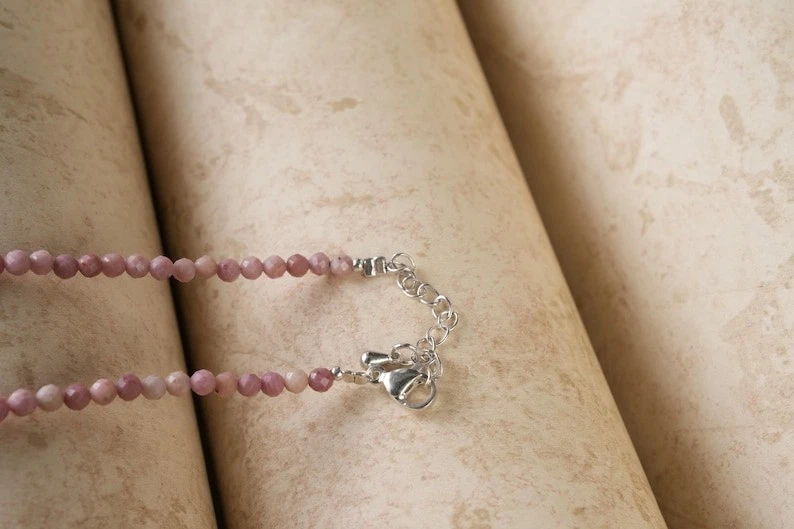 Collar largo hecho a mano con cuentas redondas facetadas de rodocrosita rosa A++ 32"" Foto 2 de 4