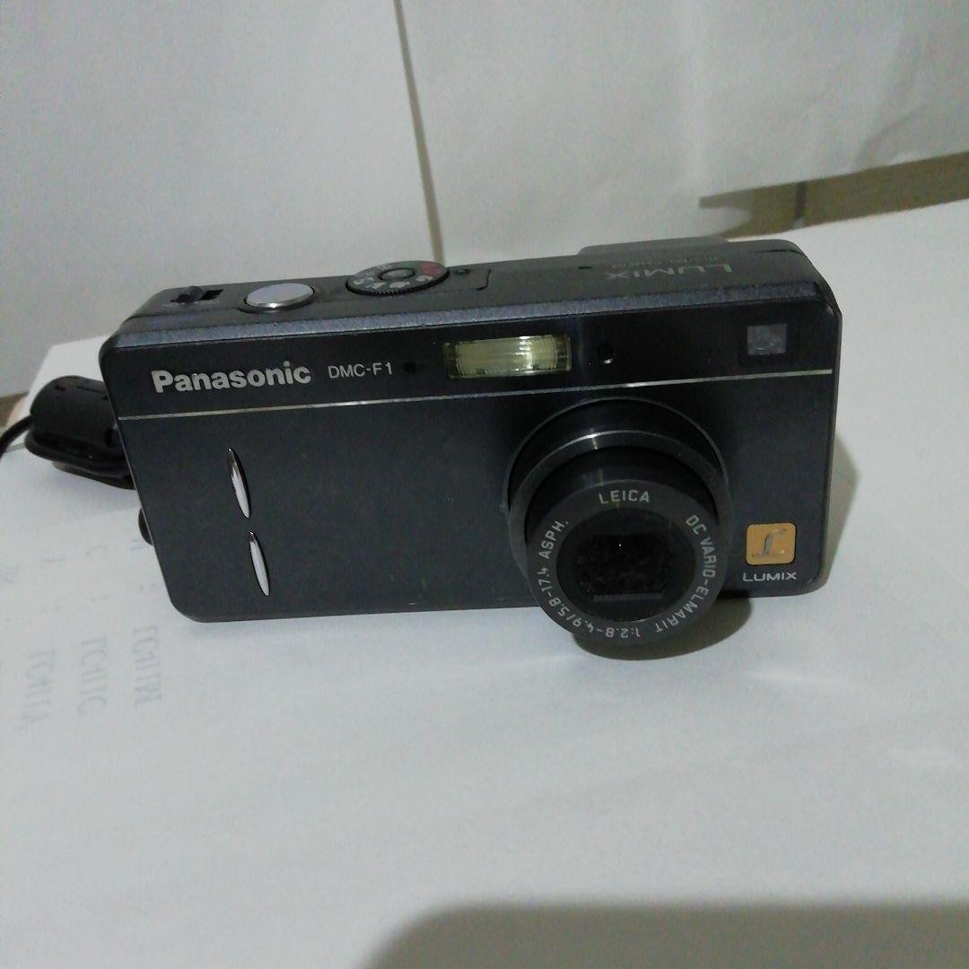 Panasonic LUMIX パナソニック　DMC-F1 y-135 Panasonic Lumix DMC-F1 3.5 MP Point & Shoot Digital Camera