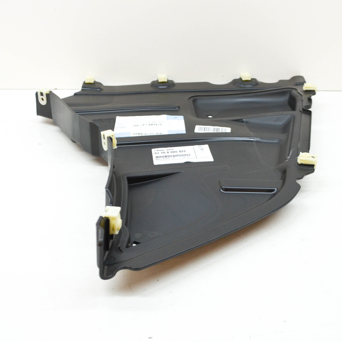 NEW BMW M5 F90 FRONT RIGHT FENDER LINER EXTENSION 51758065822
