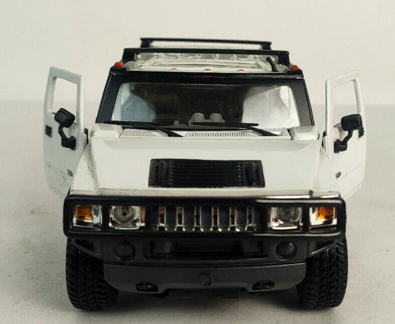 MAISTO 2009 Hummer H2 Escala 1:27 Blanco Diecast Modelo Coche Colección NUEVO Foto 2 de 2