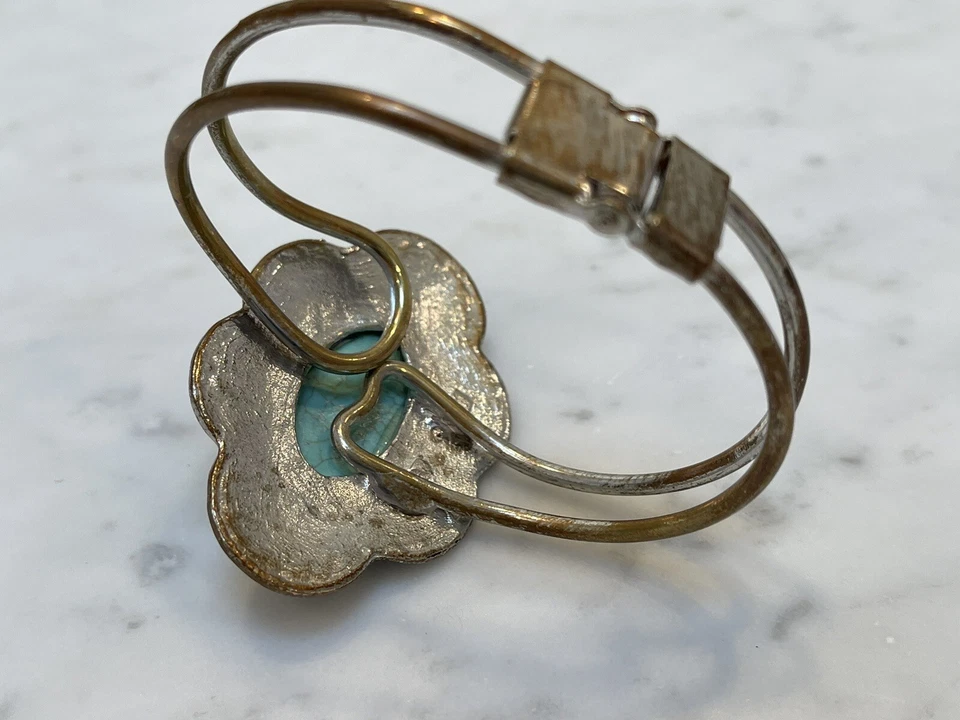 Brazalete Silverado/Southwestern/Howlite/Tono Plata/6.5"/Joyería Foto 2 de 3