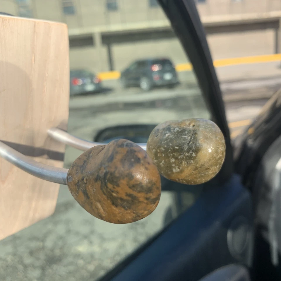 Pared colgante de baño spa con 2 ganchos y piedras de mar hecha a mano con ventosas Foto 3 de 4