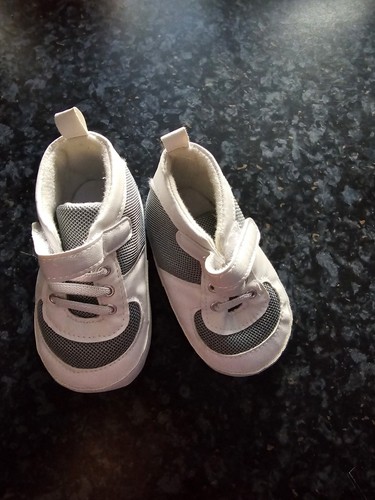 Neuwertig Babyschuhe Größe 19 - Bild 2 von 2