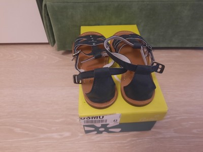Neu mit OVP Aster Sandalen Mädchen Leder Gr 30