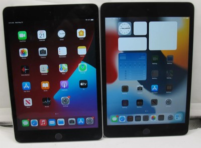 Lot of 2 Apple iPad Mini 4th Gen A1538 7.9'' 128GB Wi-Fi